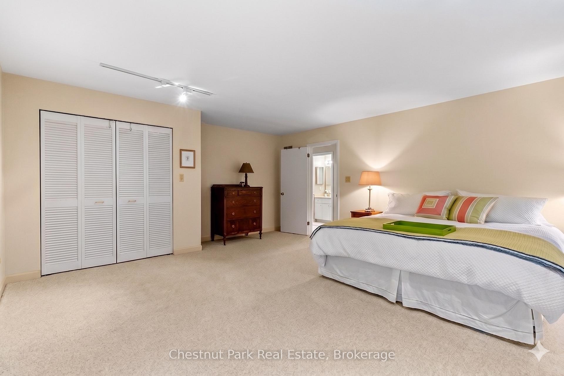 5 Bedroom Single Family Home/House's Image 31