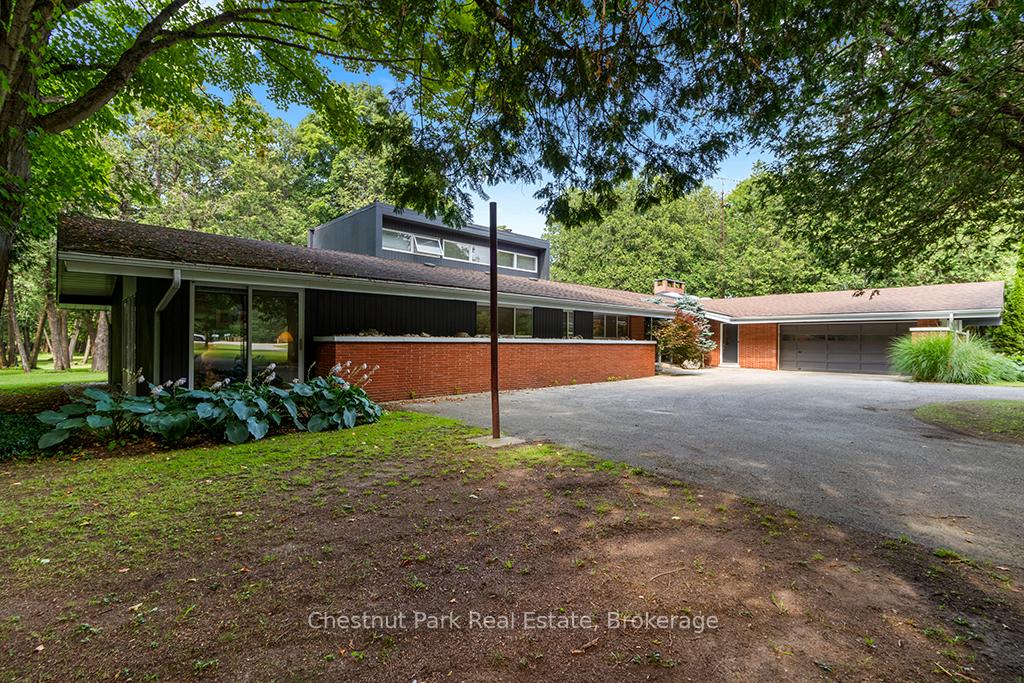 5 Bedroom Single Family Home/House's Image 33