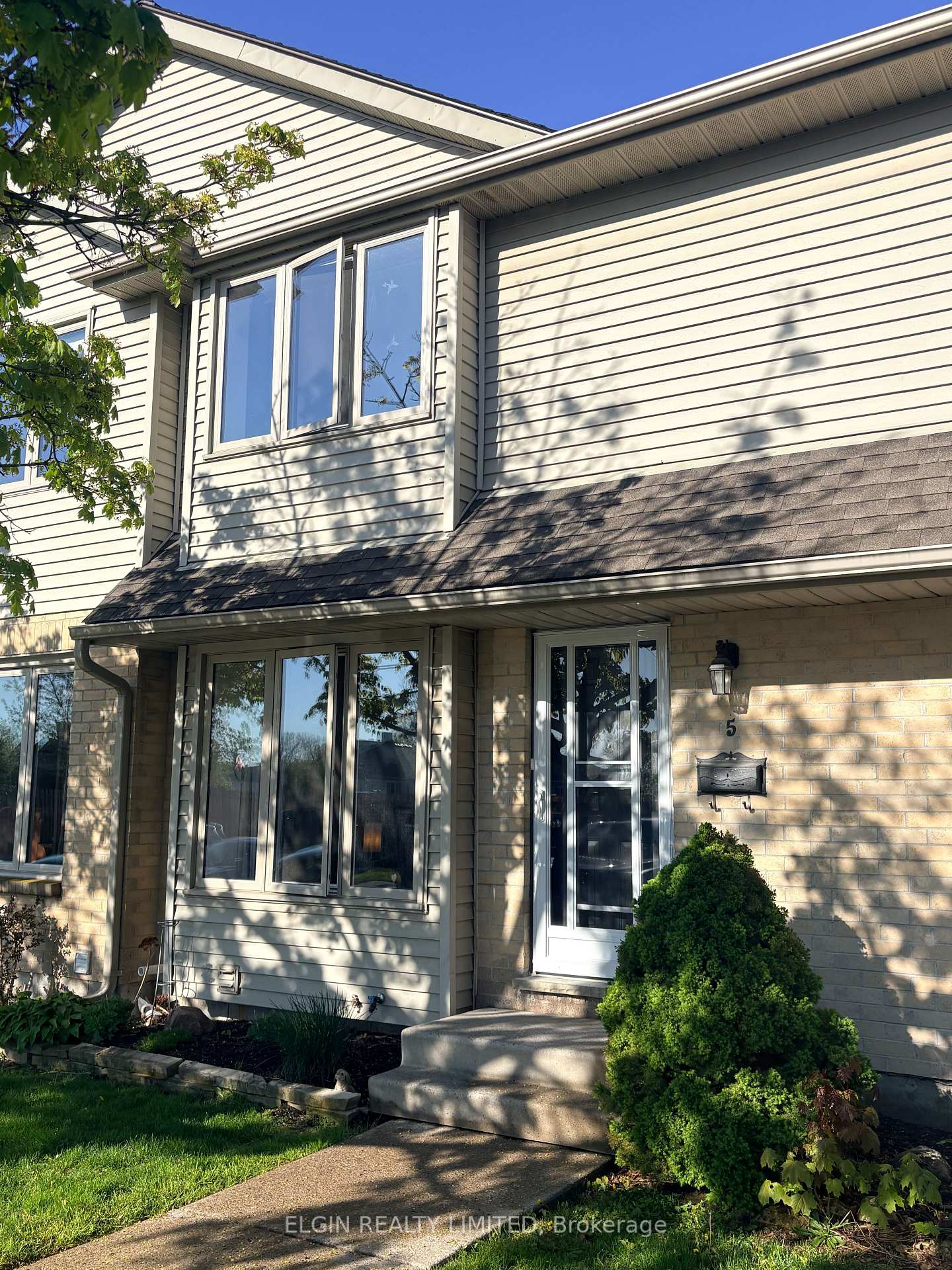 5 - 1138 Kipps Lane London East Ontario Canada Sale residential   Elgin Realty 