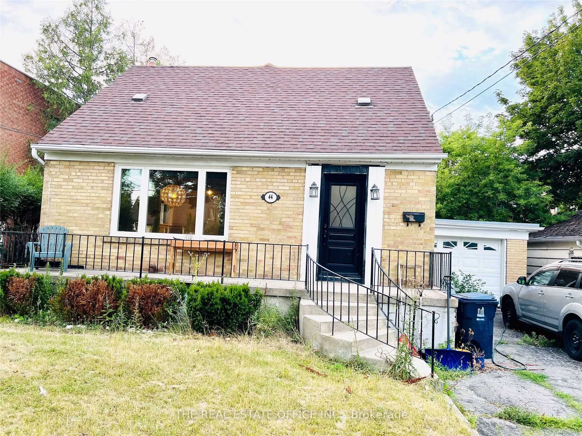 Upper - 44 Dallas Road Toronto Ontario Canada Rent residential   The Real Estate Office Inc., Brokerage