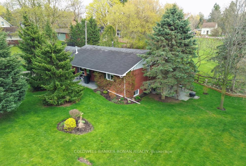2 Ryans Lane New Tecumseth Ontario Canada Sale residential Wayne McGilvray Coldwell Banker Ronan Realty, Brokerage*