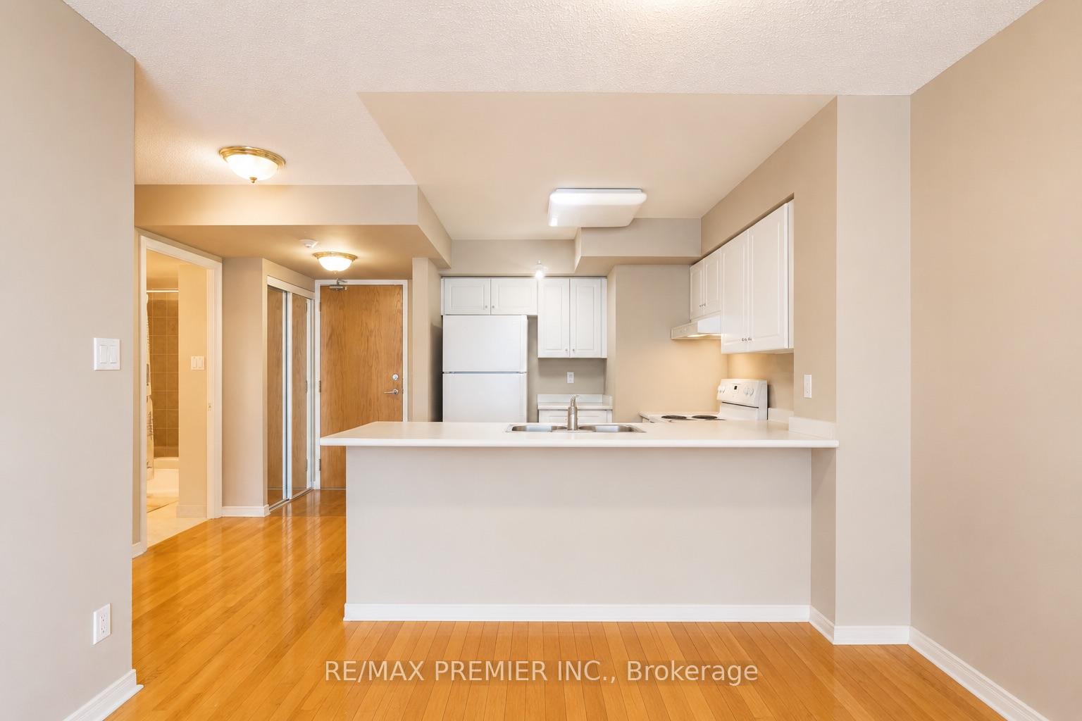504 - 19 Northern Heights Drive Richmond Hill Ontario Canada Sale residential Nasrullah Joyia RE/MAX PREMIER INC. Brokerage*