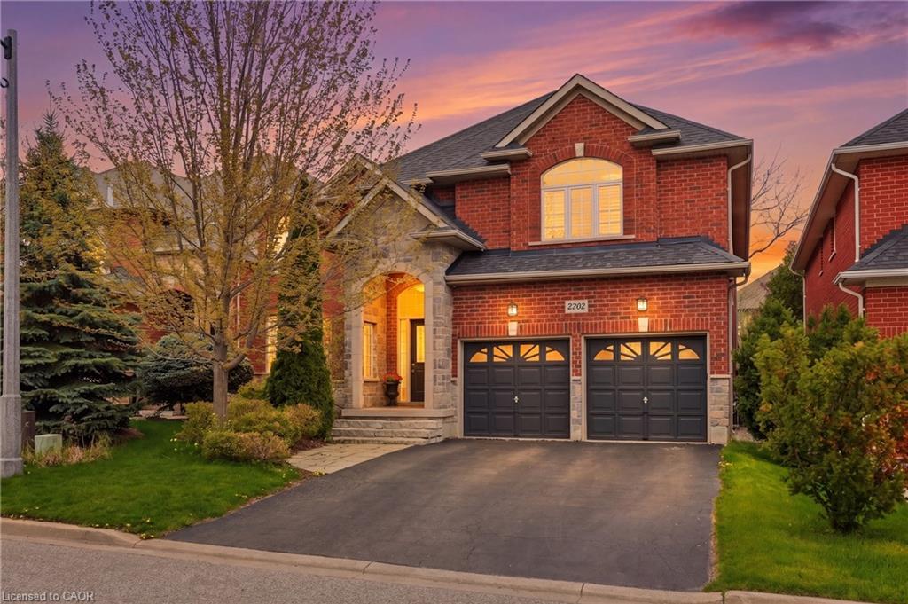 2202 Brookhaven Crescent Oakville Ontario Canada Sale residential Jasmine Noronha Royal LePage Signature Realty, Brokerage