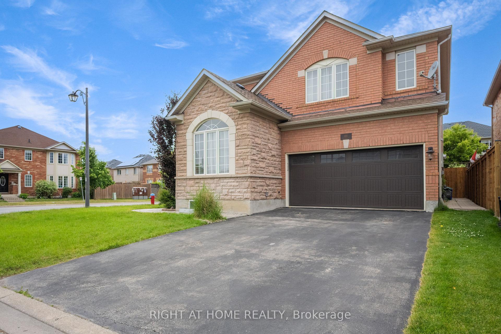 693 Switzer Crescent Milton Ontario Canada Rent residential Jason Leathwood Right at Home Realty, Brokerage*