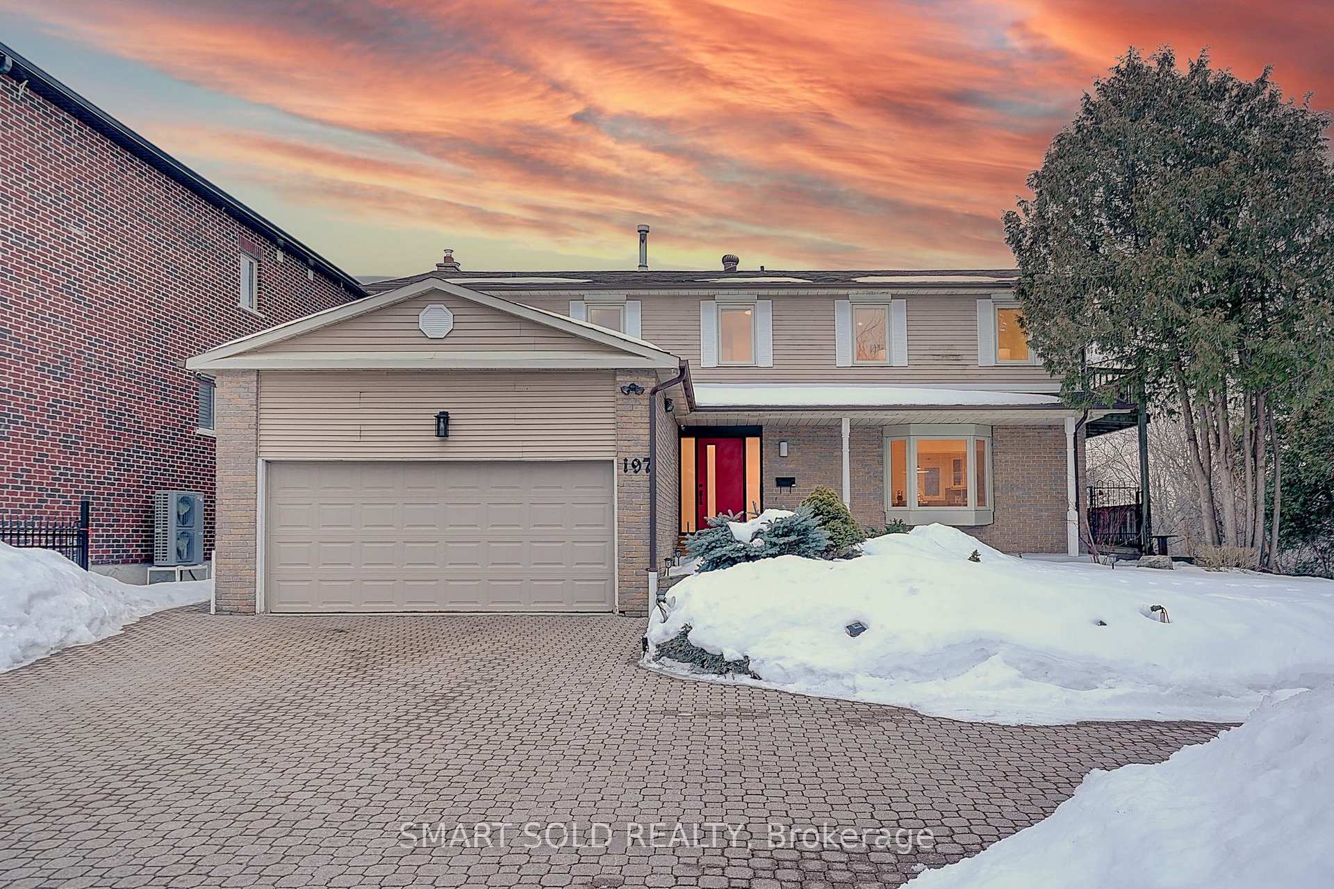 197 Garden Avenue Richmond Hill Ontario Canada Sale residential Oleg Chinguirei Sutton Group-Admiral Realty Inc., Brokerage *
