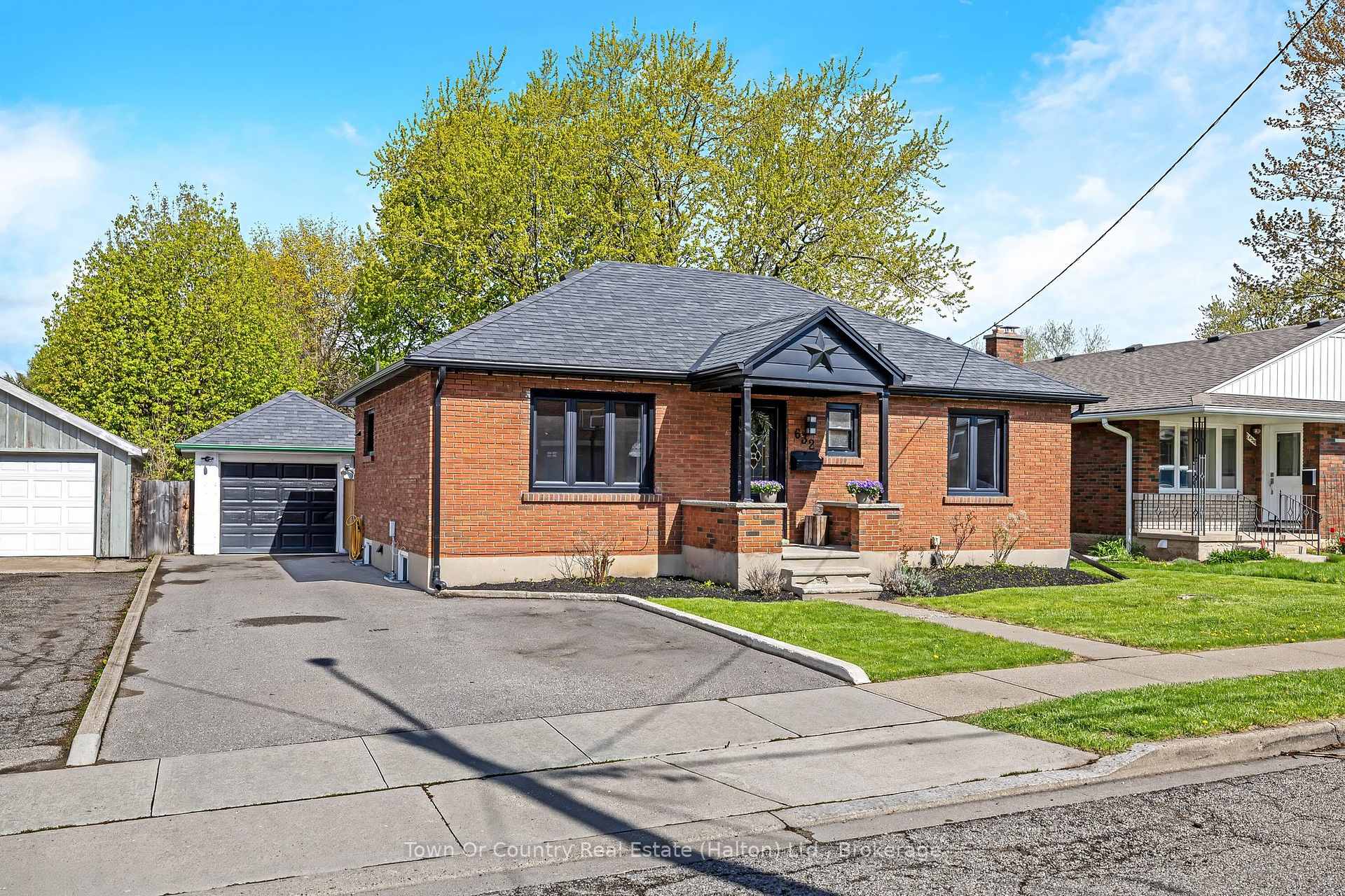 632 WATERLOO Street S Cambridge Ontario Canada Sale residential   TOWN OR COUNTRY REAL ESTATE (HALTON) LTD. Brokerage*