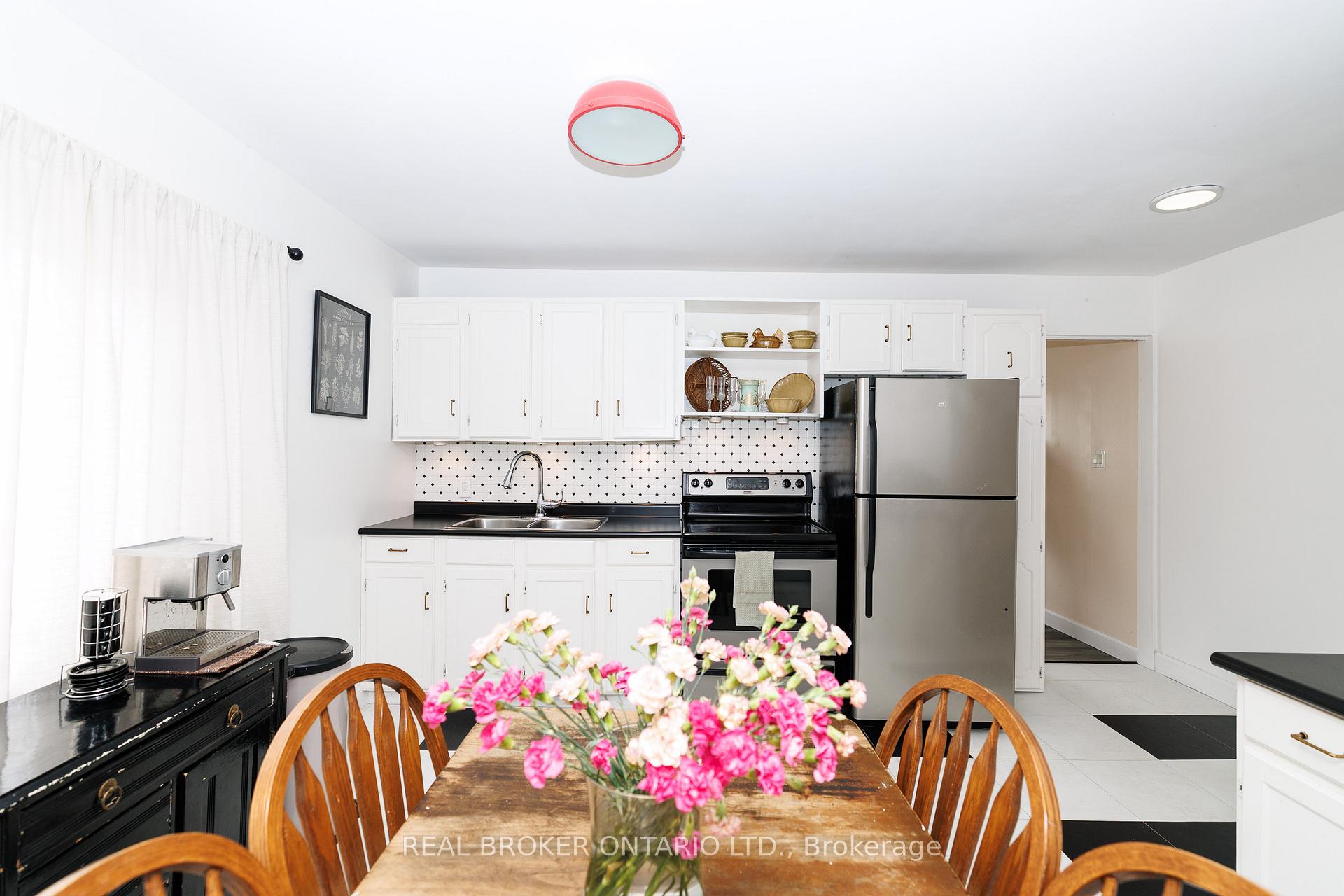 5298 Ottawa Avenue Niagara Falls Ontario Canada Sale residential Joselle Alves iCloud Realty Ltd. 