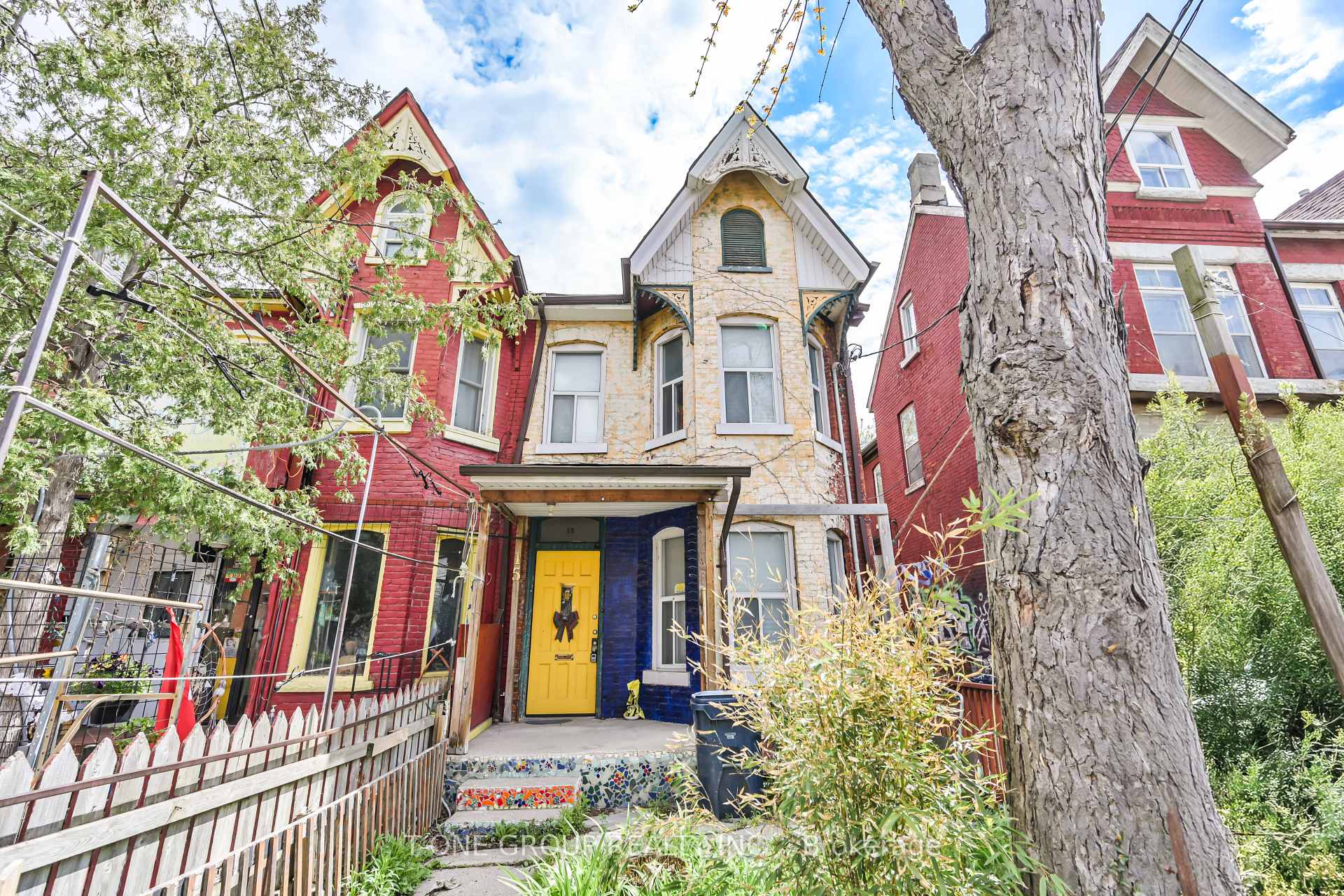 15 Kensington Avenue Toronto Ontario Canada Sale residential   T-One Group Realty Inc. Brokerage*