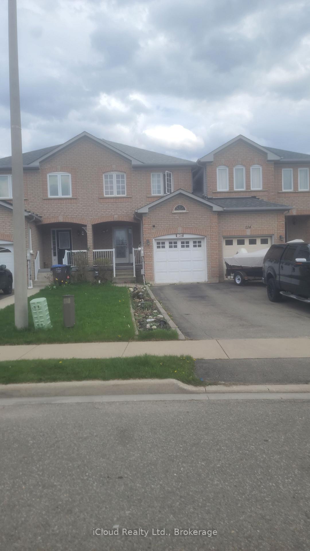 126 Twin Pines Crescent Brampton Ontario Canada Sale residential Rajeev Narula  iCloud Realty Ltd. 