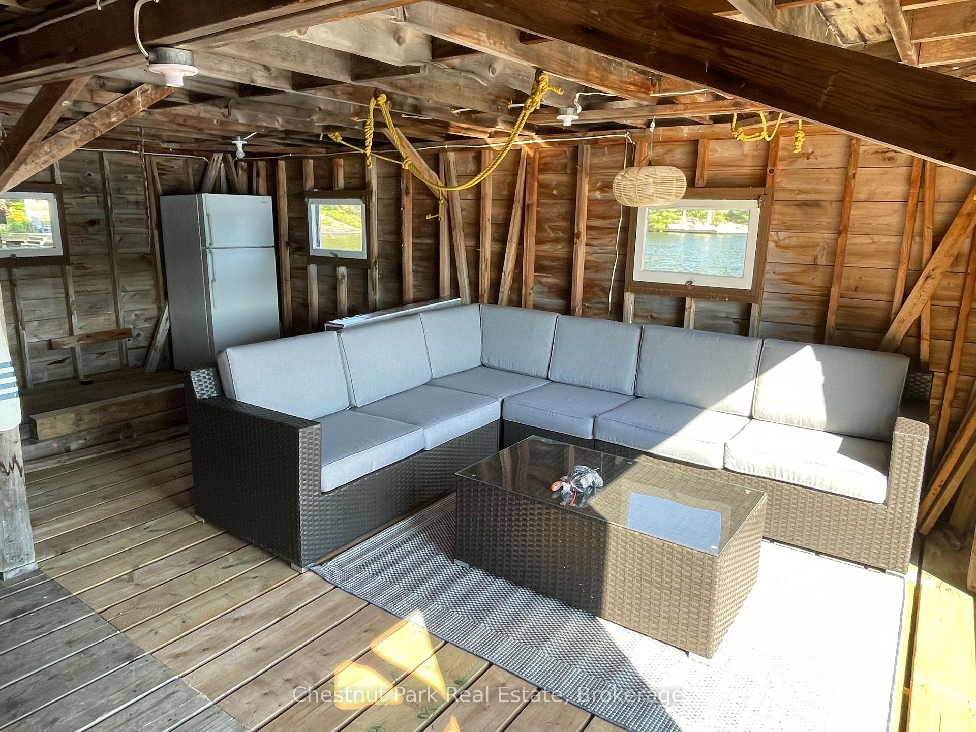 3 Bedroom Single Family Home/House's Image 8
