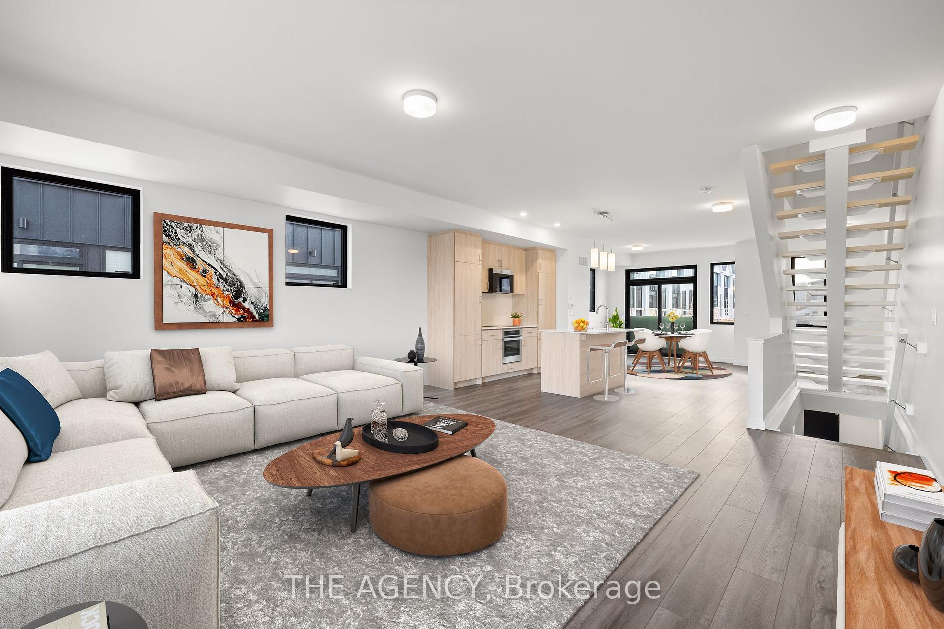 6 Rainwater Lane Barrie Ontario Canada Sale residential   Royal LePage Terrequity Capital Realty, Brokerage*
