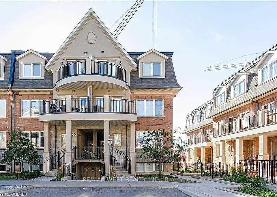 34-04 - 2420 Baronwood Drive Oakville Ontario Canada Rent residential Syed Mehdi RE/MAX Excellence Real Estate Brokerage