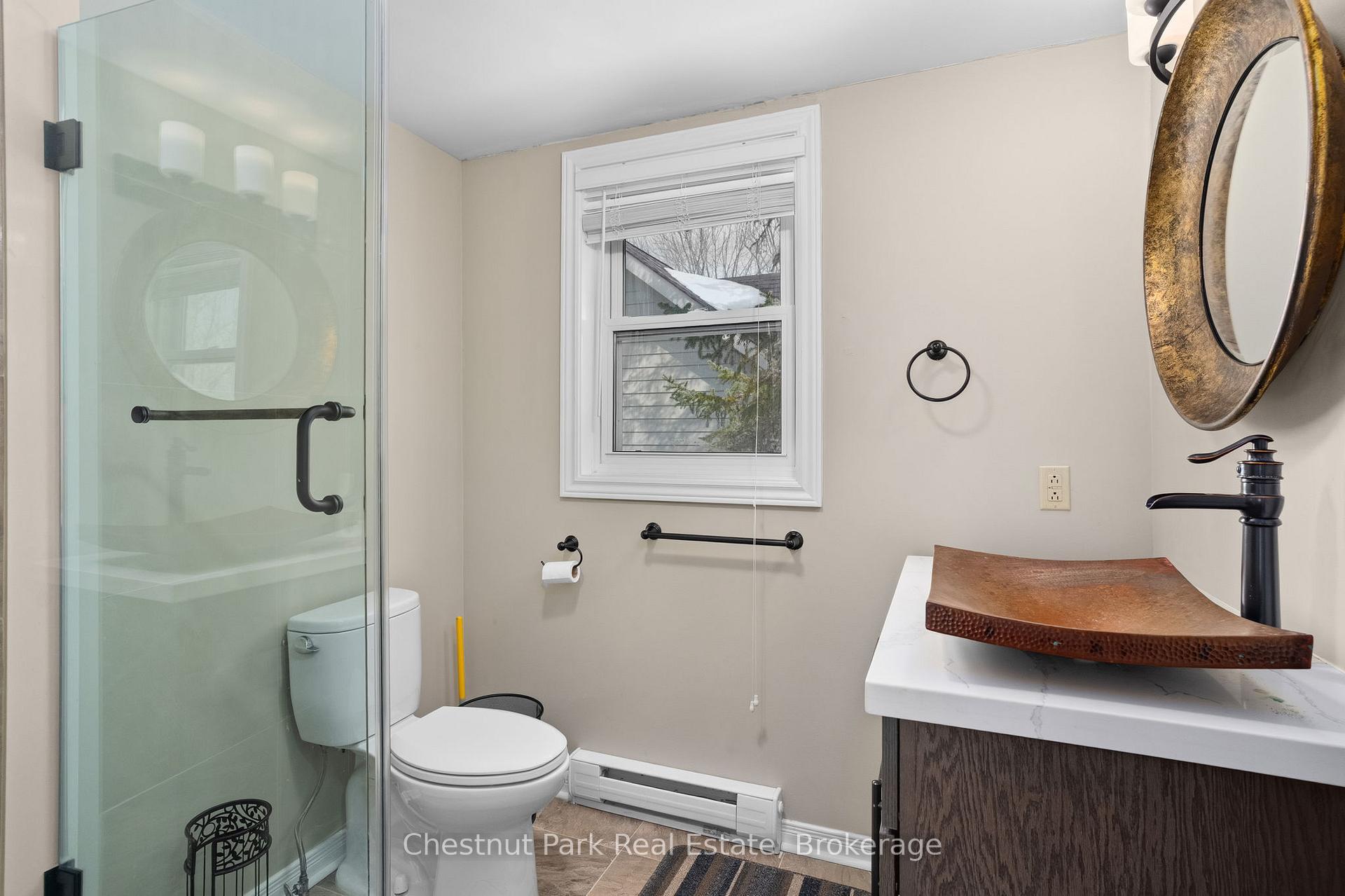 6 Bedroom Single Family Home/House's Image 29