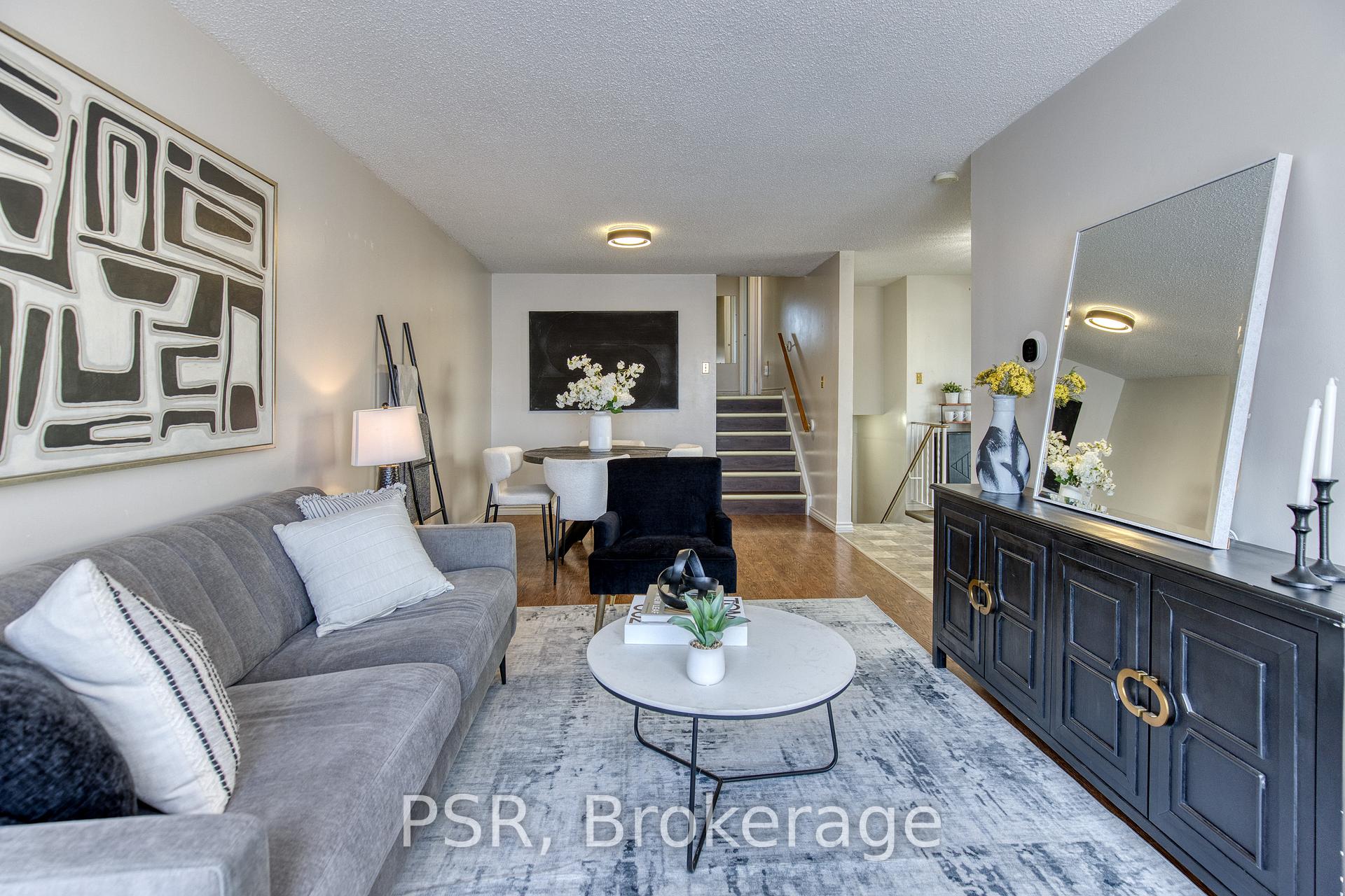 231 Heritage Drive Kitchener Ontario Canada Sale residential Frieda Kotsopoulos RE/MAX Twin City Realty Inc., Brokerage *