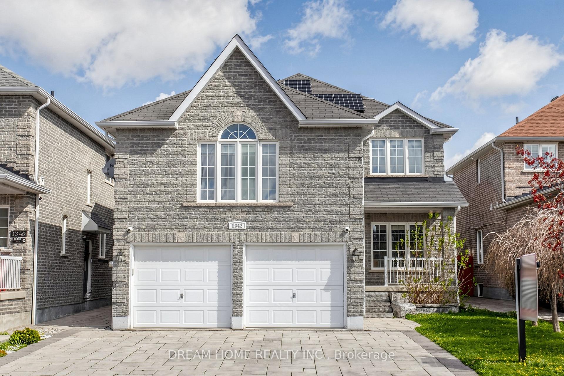1342 Corm Street Innisfil Ontario Canada Sale residential Melanie Martyn Right at Home Realty, Brokerage*