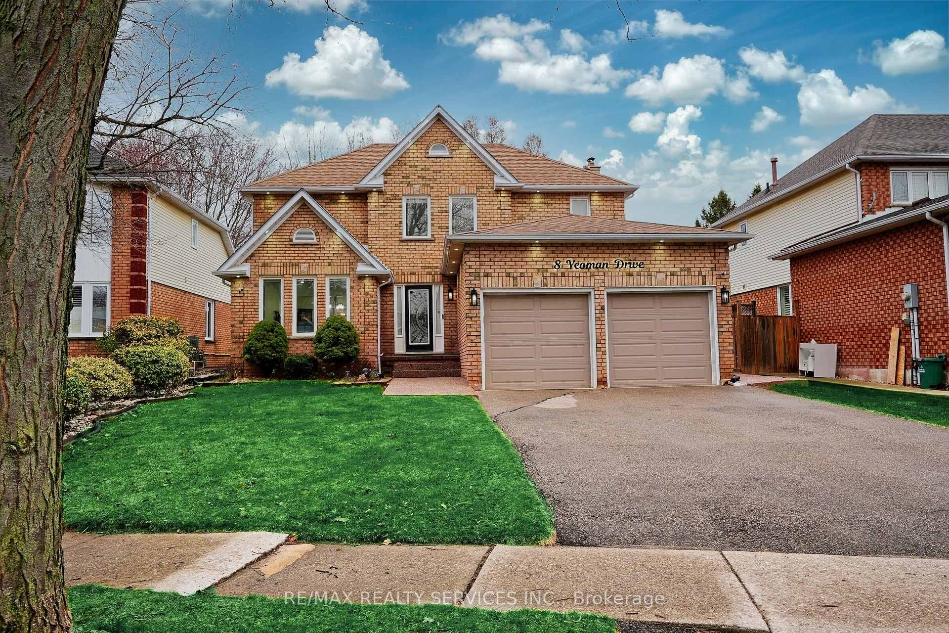 8 Yeoman Drive Brantford Ontario Canada Sale residential Rich Copley RE/MAX Realty Services Inc., Brokerage*