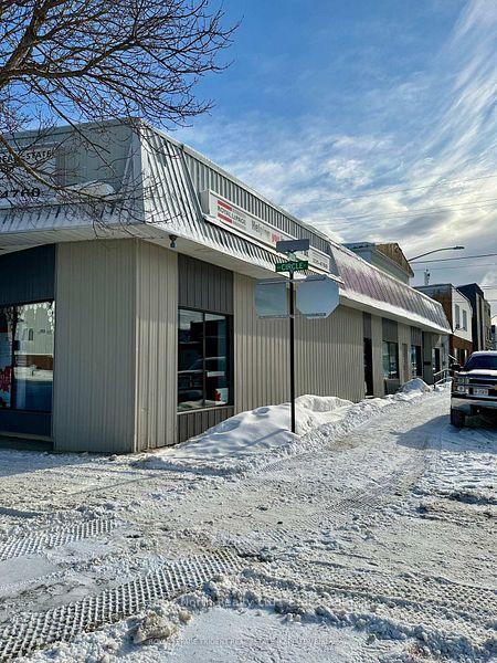 20 Circle Street Kapuskasing Ontario Canada Sale commercial Ruby Malik RE/MAX Realty Specialists Inc., Brokerage *