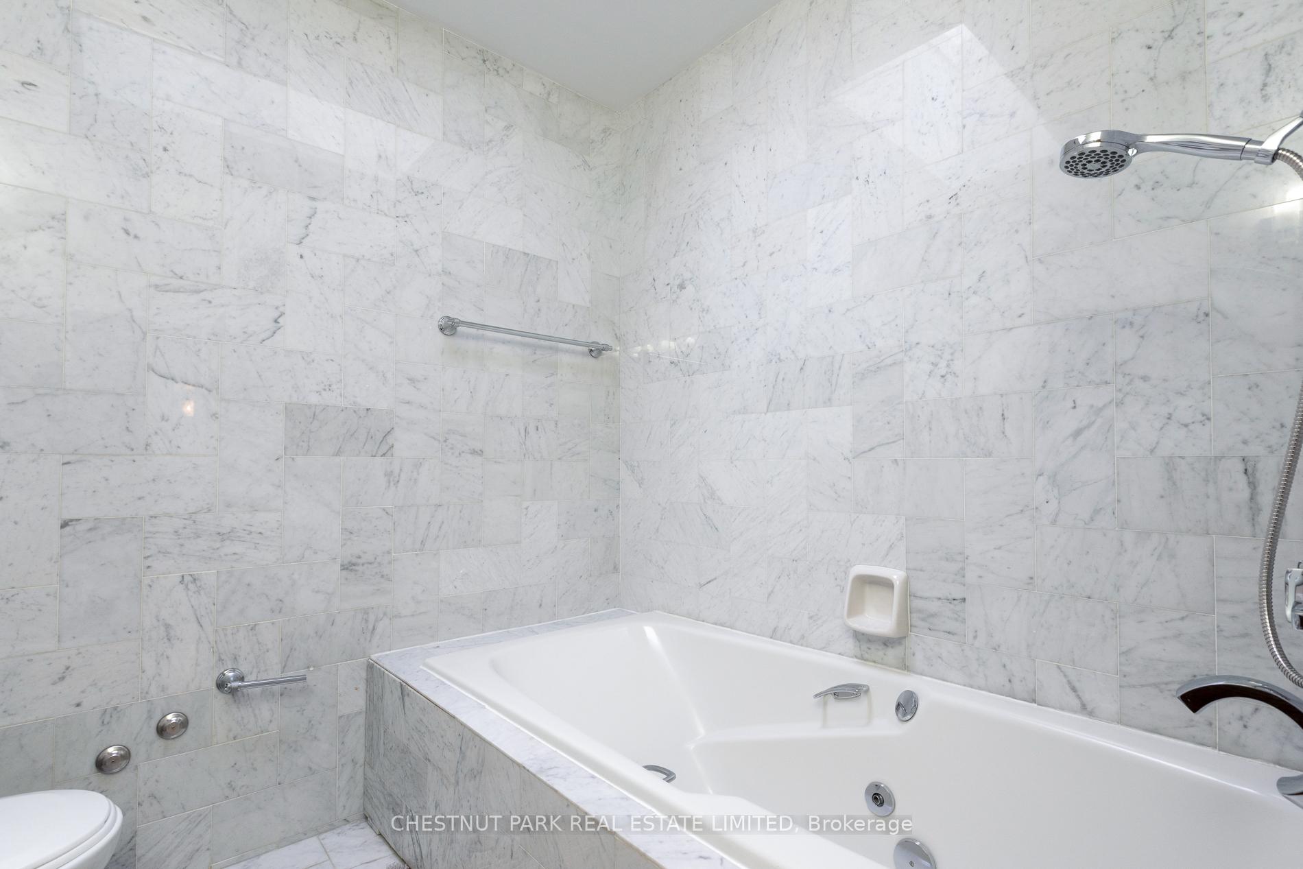 2 Bedroom Apartment/Flat's Image 18