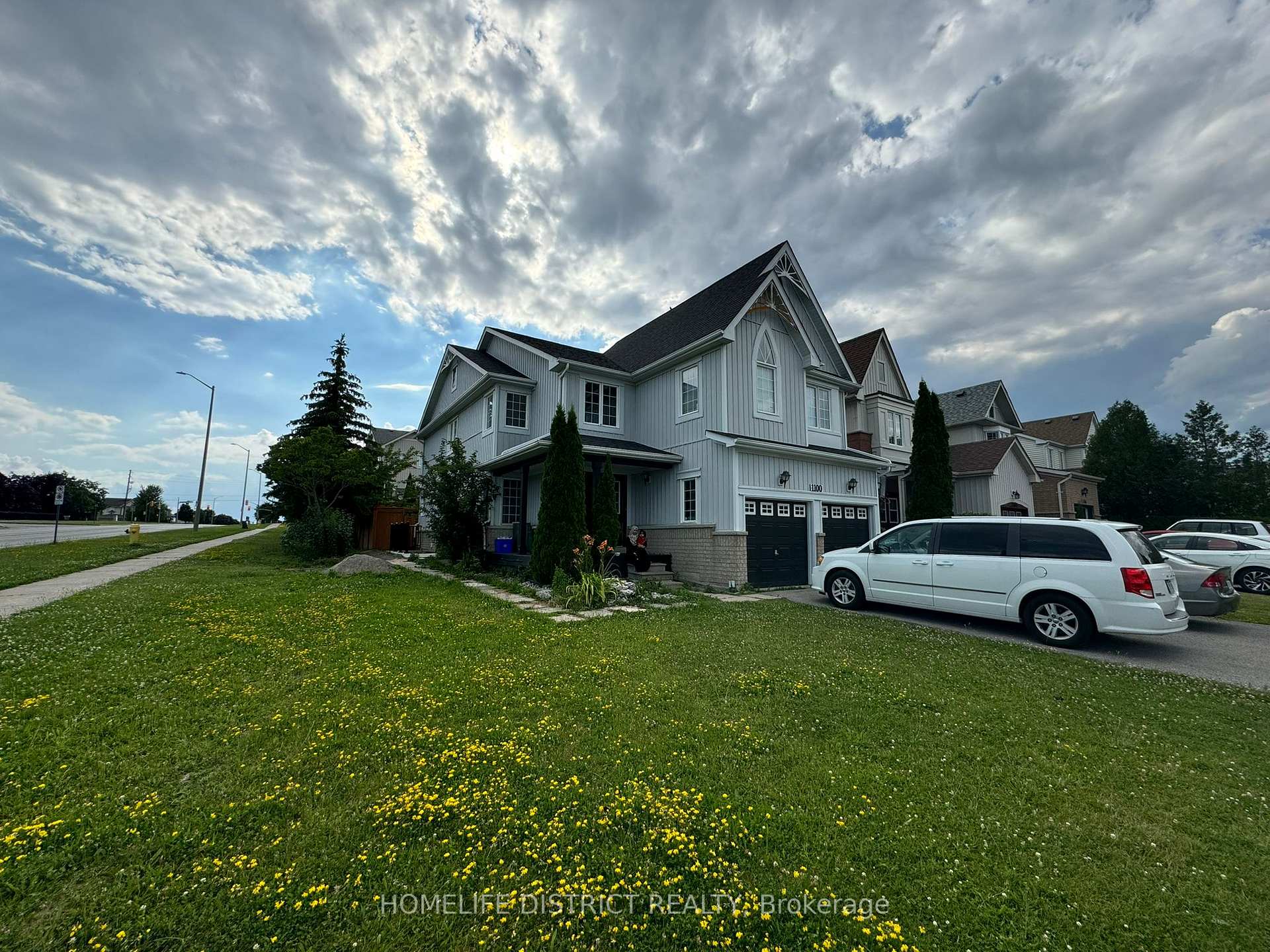 1100 Ashgrove Crescent Oshawa Ontario Canada Rent residential Prem Ragunathan HOMELIFE DISTRICT REALTY, Brokerage*