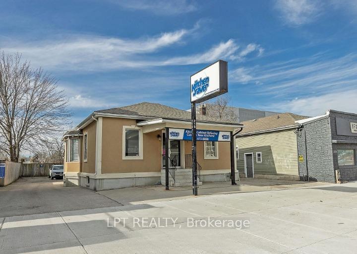 215 Wellington Street London East Ontario Canada Sale commercial Ruby Malik RE/MAX Realty Specialists Inc., Brokerage *