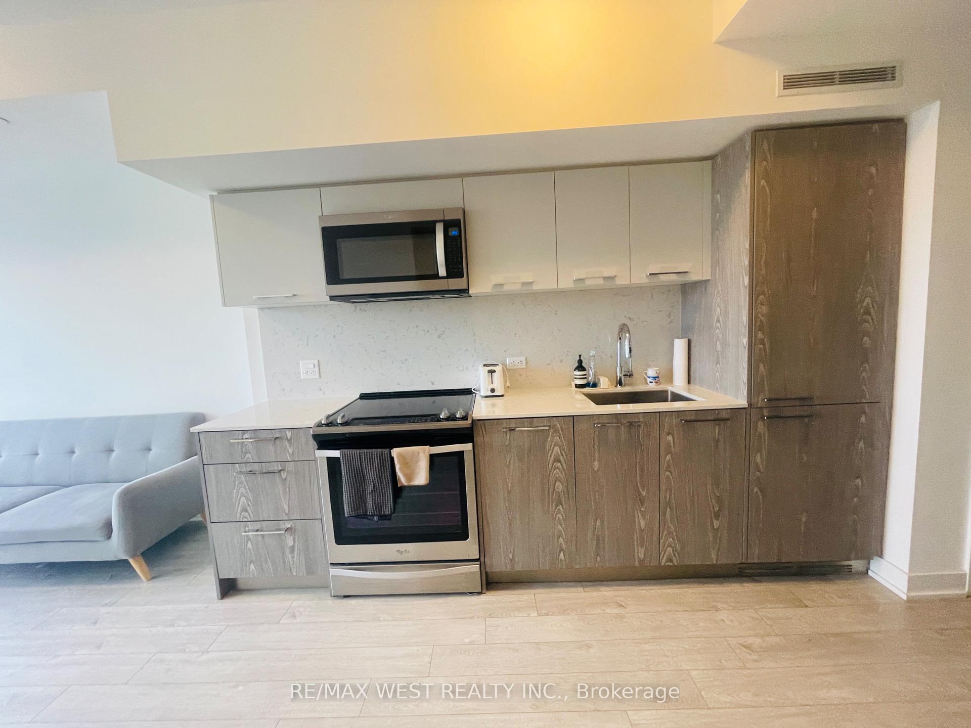 1122 - 30 Baseball Place Toronto Ontario Canada Rent residential Vince Nestico RE/MAX West Realty Inc., Brokerage *
