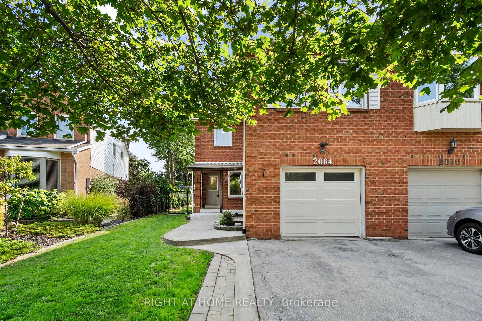 BSMNT - 2064 Glenada Crescent Oakville Ontario Canada Rent residential Sal Abouchala Right at Home Realty, Brokerage*