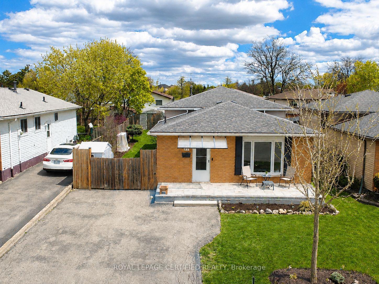 27 Lambert Street Hamilton Ontario Canada Sale residential KAMAL SANGHA Royal Lepage Certified Realty, Brokerage*