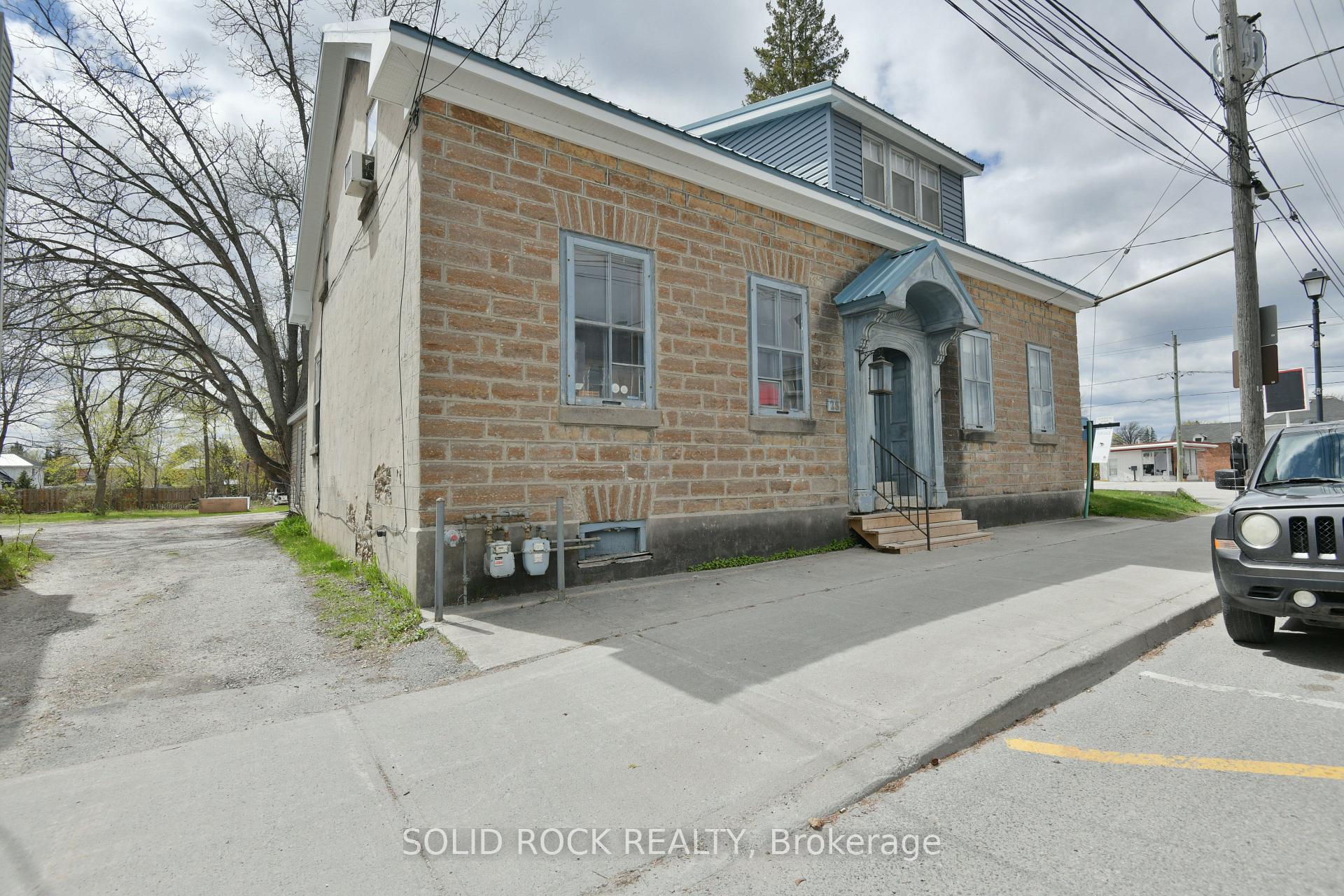 28 Wilson Street W Perth Ontario Canada Sale commercial Darren Villeneuve SOLID ROCK REALTY Brokerage*