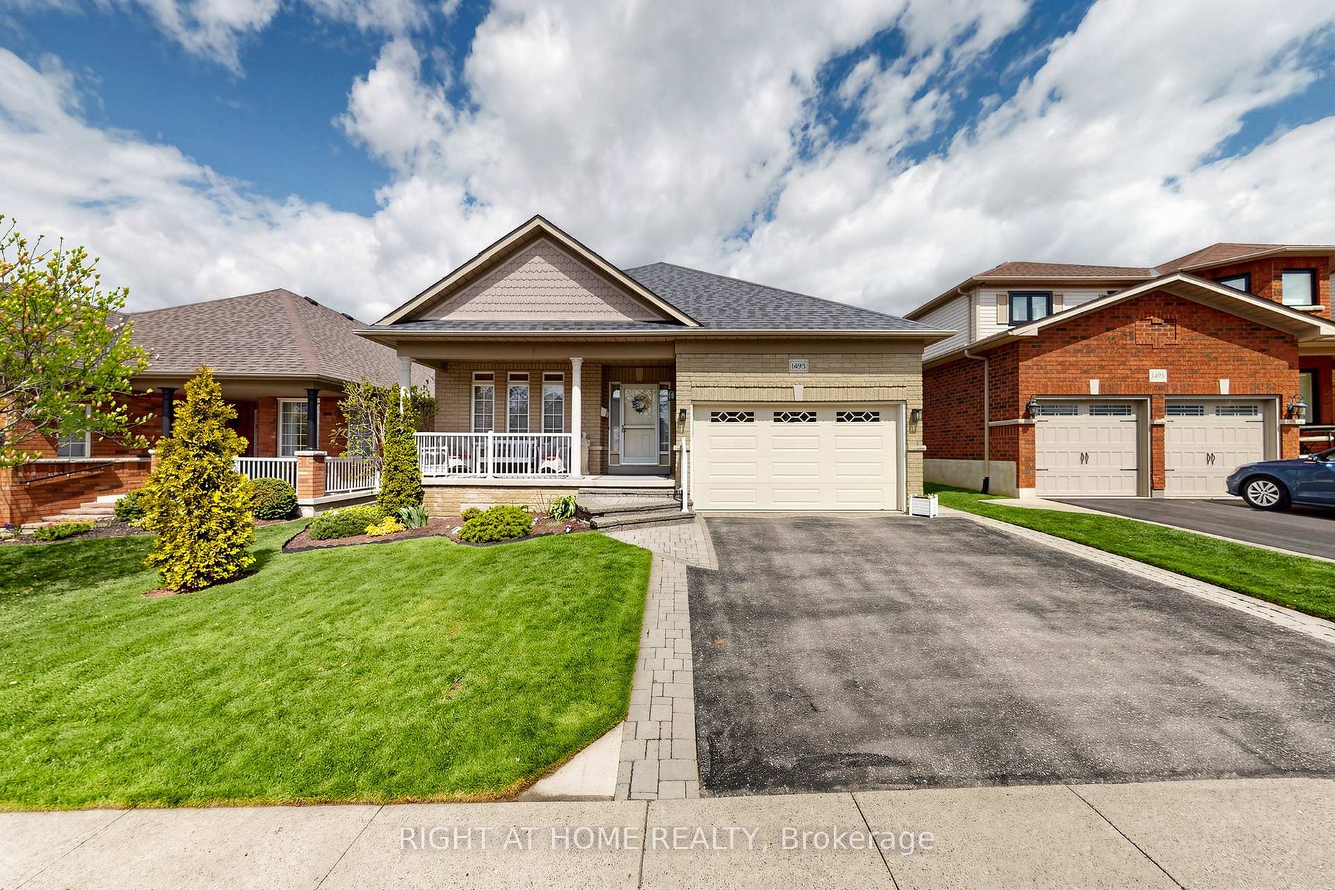 1495 Greenvalley Trail Oshawa Ontario Canada Sold residential Mike McMahon Right at Home Realty, Brokerage*