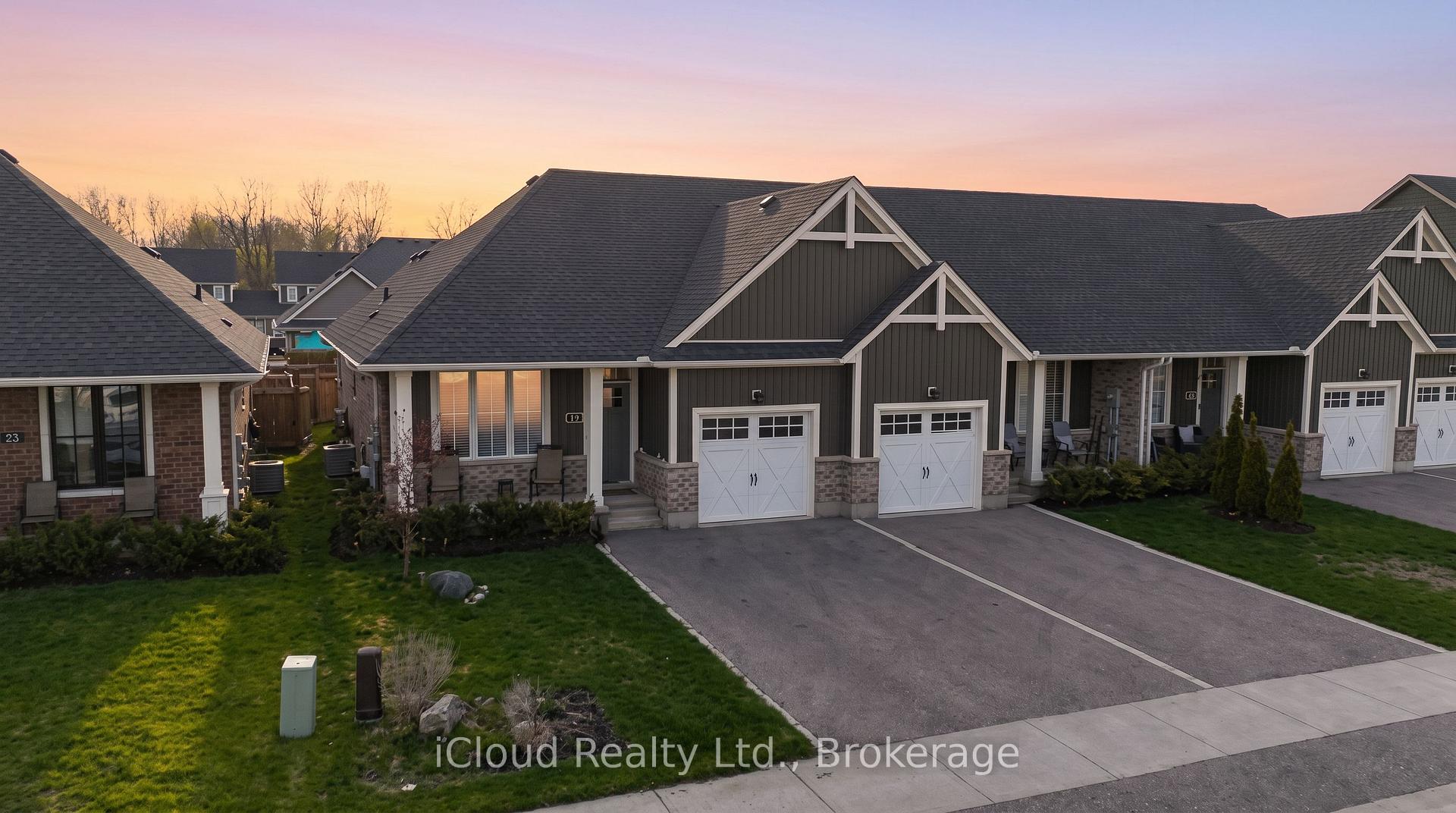 20 Huntley Avenue Tillsonburg Ontario Canada Sale residential Jose Oscar Goncalves & Maria Domingues iCloud Realty Ltd. 