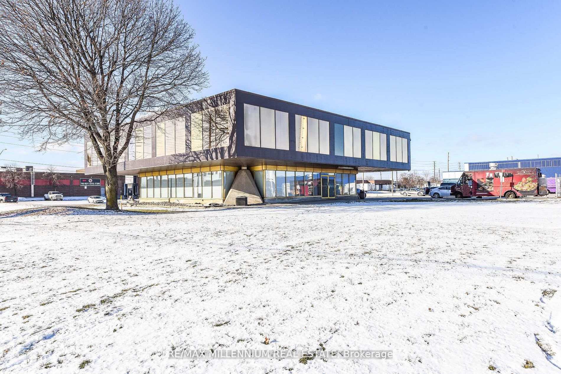 224 - 1300 Steeles Avenue E Brampton Ontario Canada Lease commercial   HomeLife Superstars Real Estate Ltd., Brokerage*
