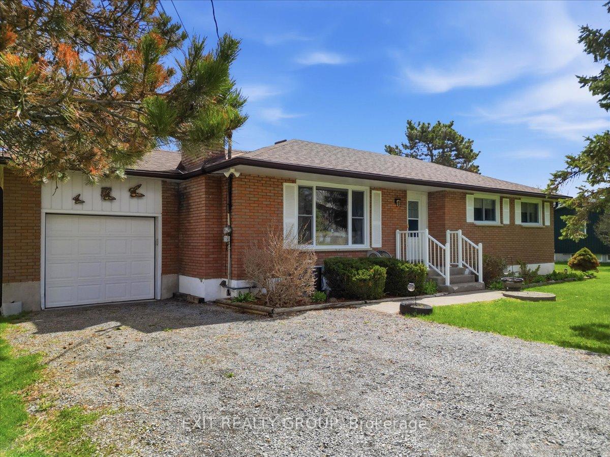 196 Elmwood Drive Belleville Ontario Canada Sale residential Ramin Nickpor RE/MAX Hallmark Realty Ltd., Brokerage *