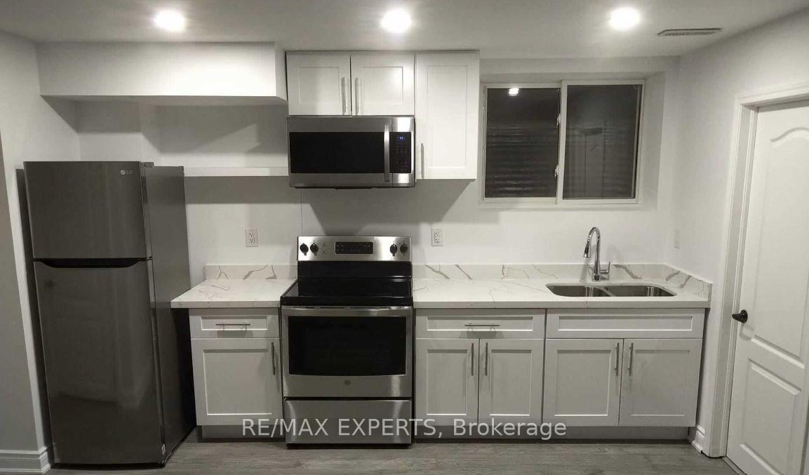 117 Baffin Crescent Brampton Ontario Canada Rent residential   Re/Max Experts, Brokerage*