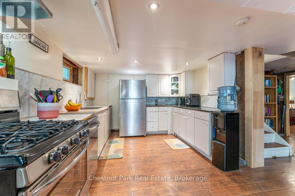 3 Bedroom Single Family Home/House's Image 23