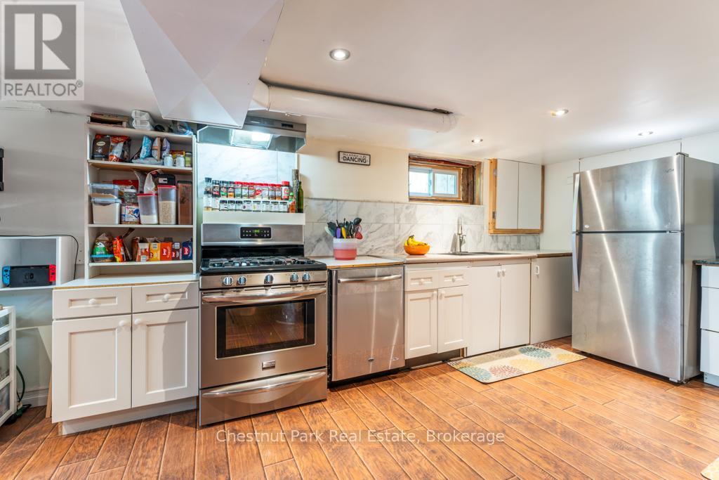 3 Bedroom Single Family Home/House's Image 21