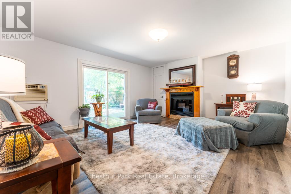 3 Bedroom Single Family Home/House's Image 7