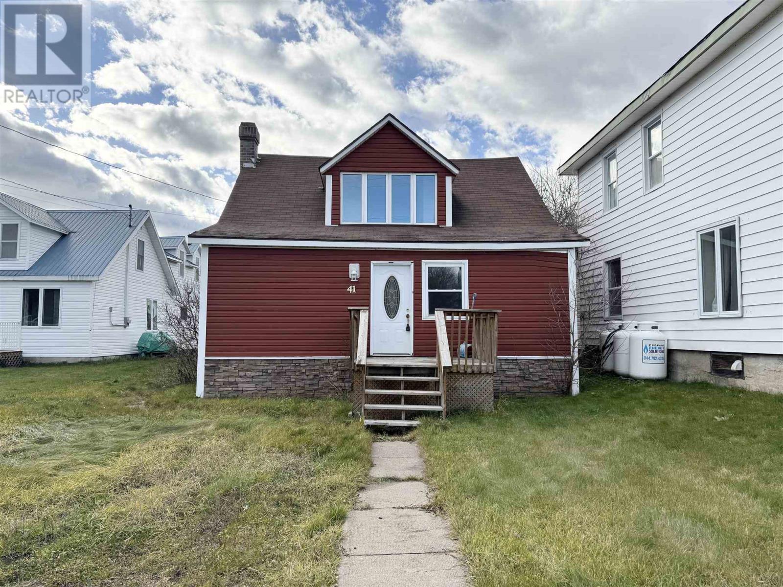 41 Elgin ST Chapleau Ontario Canada Sale residential Steve & Pat McGuire Exit Realty True North, Brokerage*