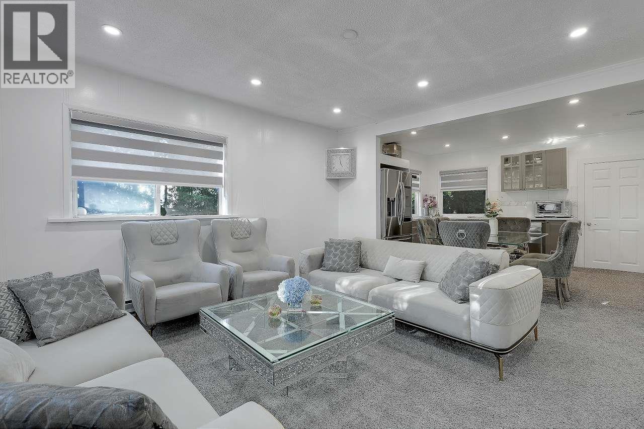 7822 WILLARD STREET Burnaby British Columbia Canada Sale residential Tracey Ledlin HomeLife Benchmark Titus Realty
