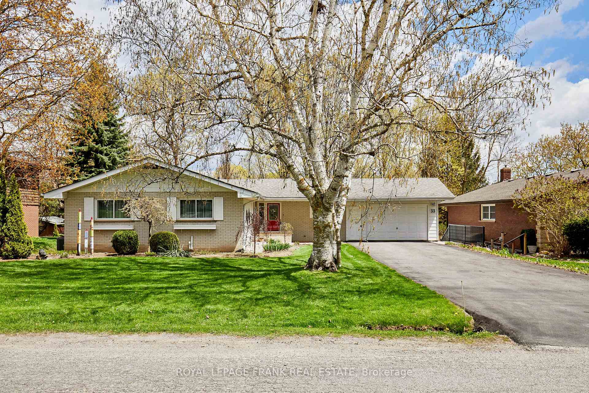 33 Ottawa Street Scugog Ontario Canada Sale residential Grant Lucas Royal Lepage Frank Real Estate, Brokerage*
