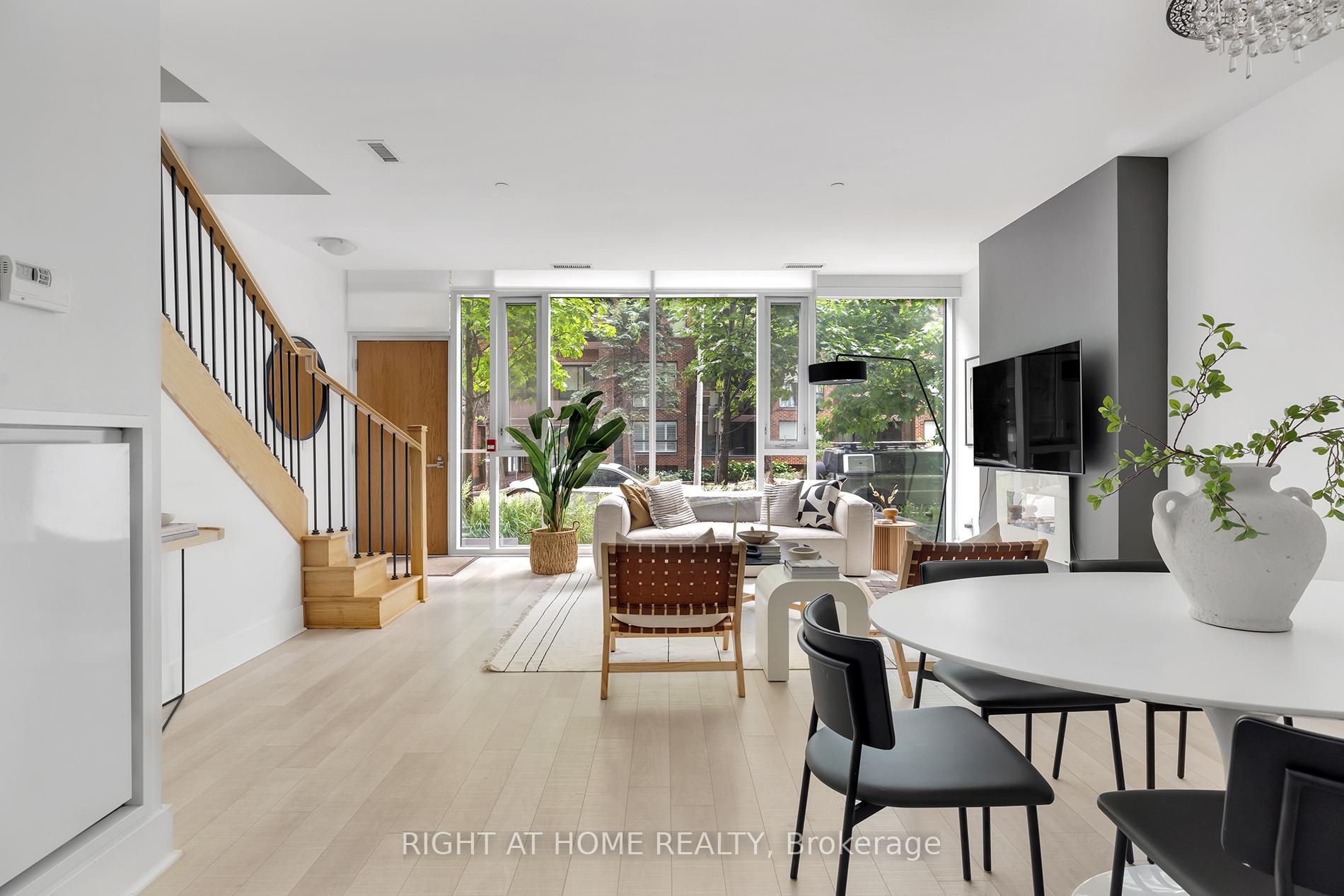 TH 101 - 32 Davenport Road Toronto Ontario Canada Sale residential Ali Jahangir Right at Home Realty, Brokerage*