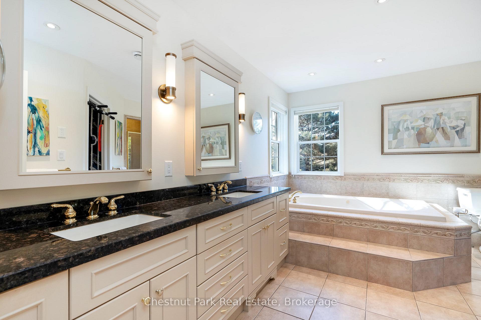 4 Bedroom Single Family Home/House's Image 32