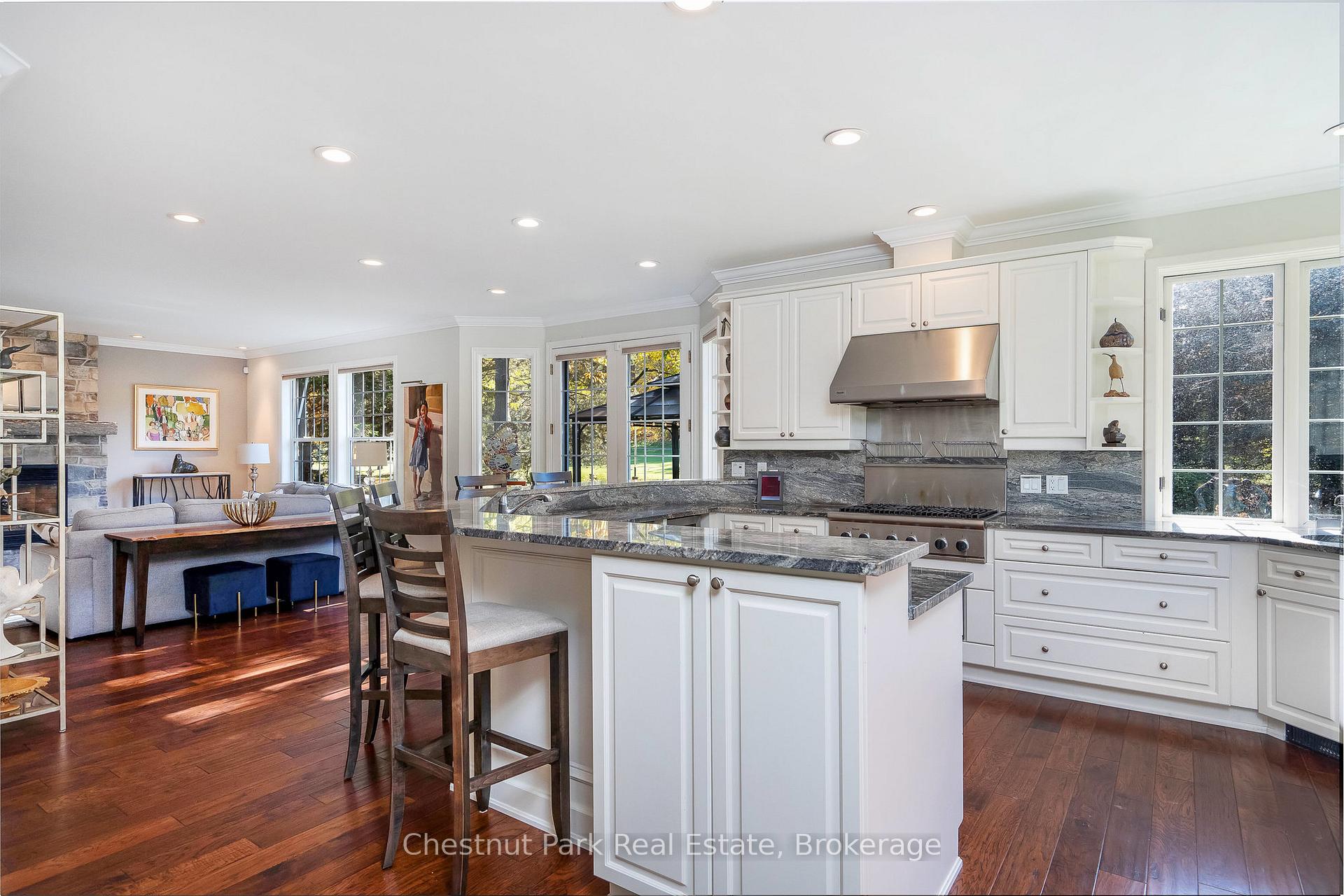 4 Bedroom Single Family Home/House's Image 8
