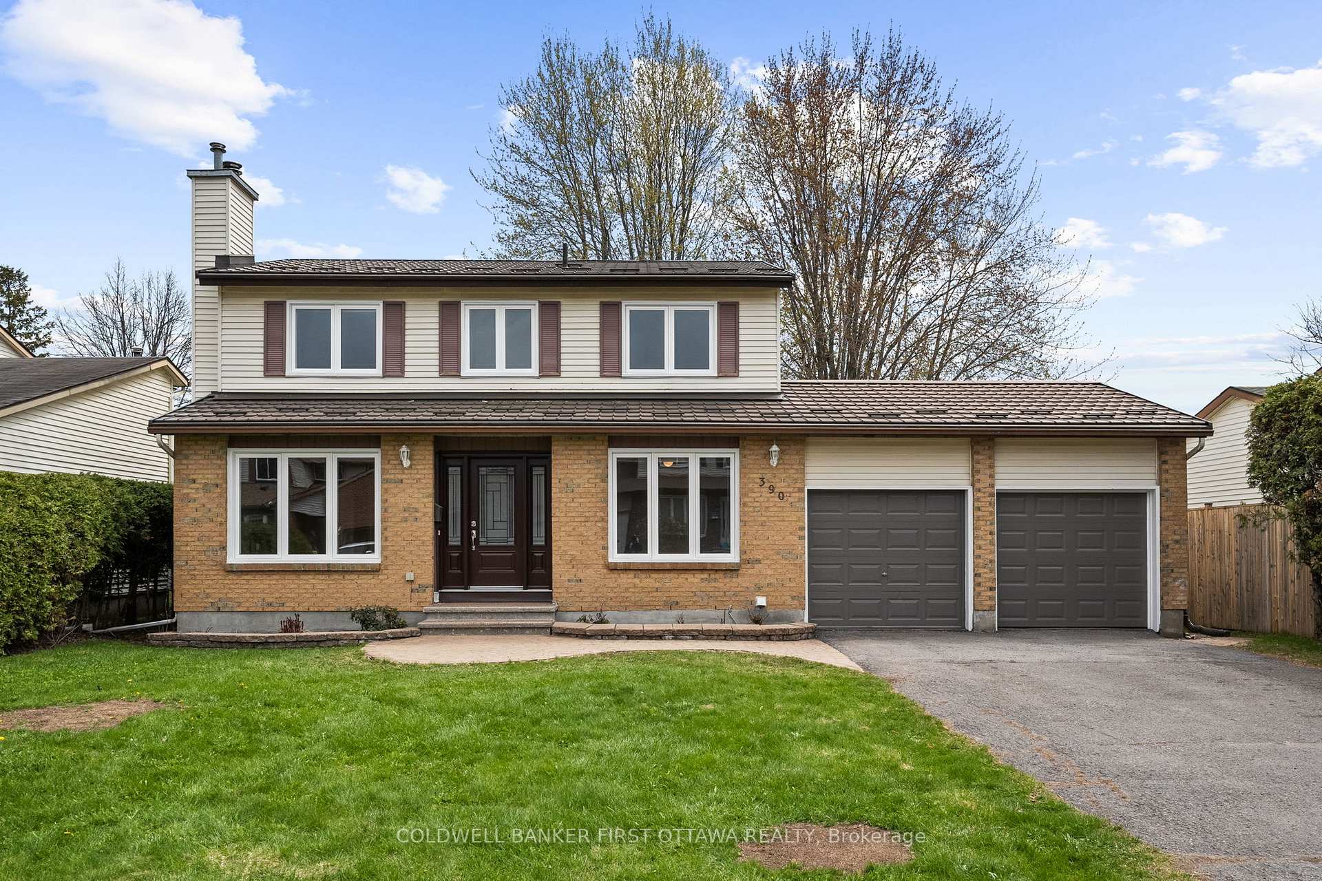 390 Cloverheath Crescent Ottawa Ontario Canada Sale residential Hisham Abdalla Royal Star Realty Inc., Brokerage*