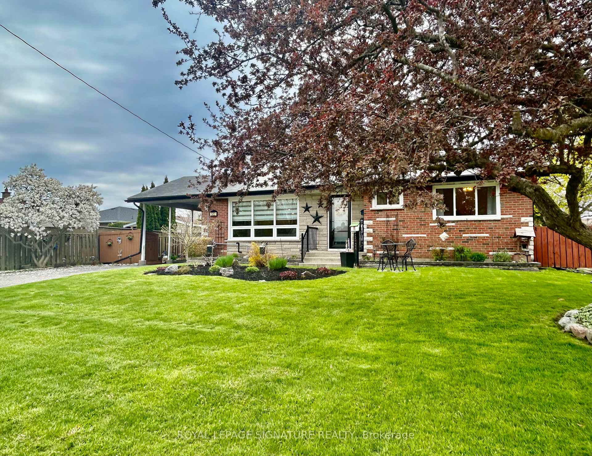 522 Rosmere Street Oshawa Ontario Canada Sale residential Saeed Anwar Royal LePage Signature Realty, Brokerage *