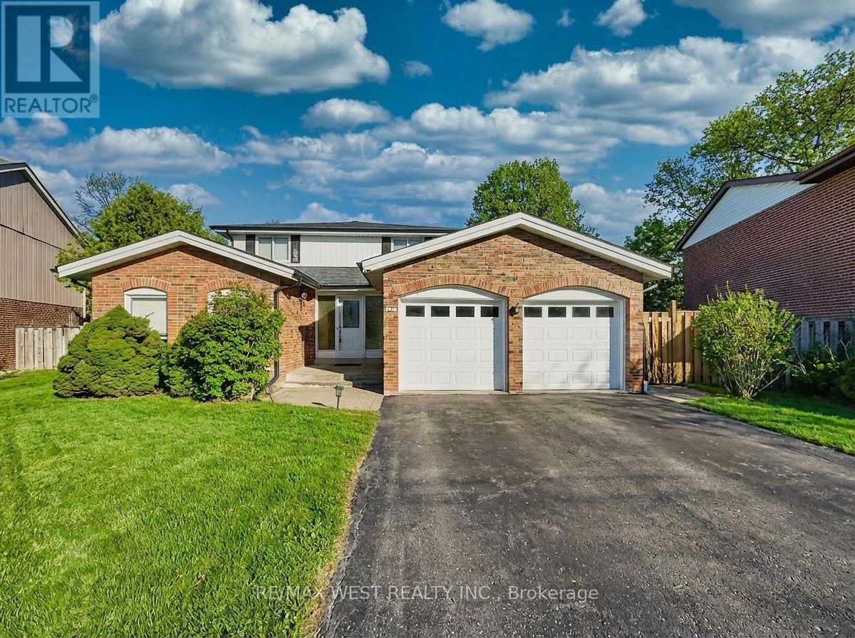 20 Foxwood Grove Toronto Ontario Canada Sale residential Yasin         Yusufi RE/MAX West Realty Inc., Brokerage *