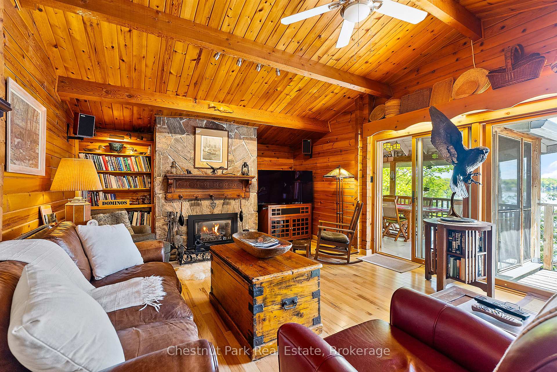 4 Bedroom Single Family Home/House's Image 3