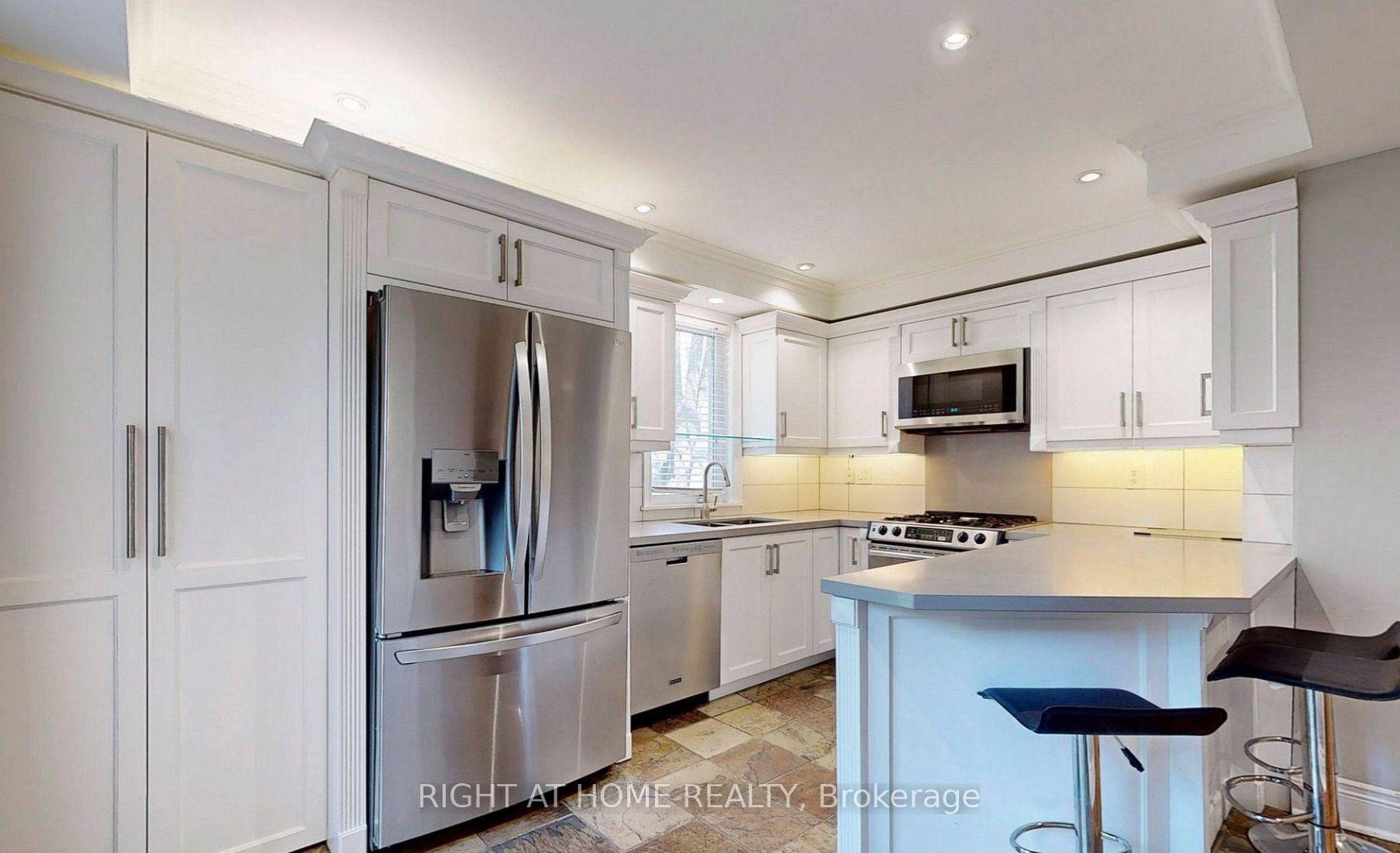 2 - 1186 Royal York Road Toronto Ontario Canada Rent residential Ruth-Ann Shallow Right at Home Realty, Brokerage*