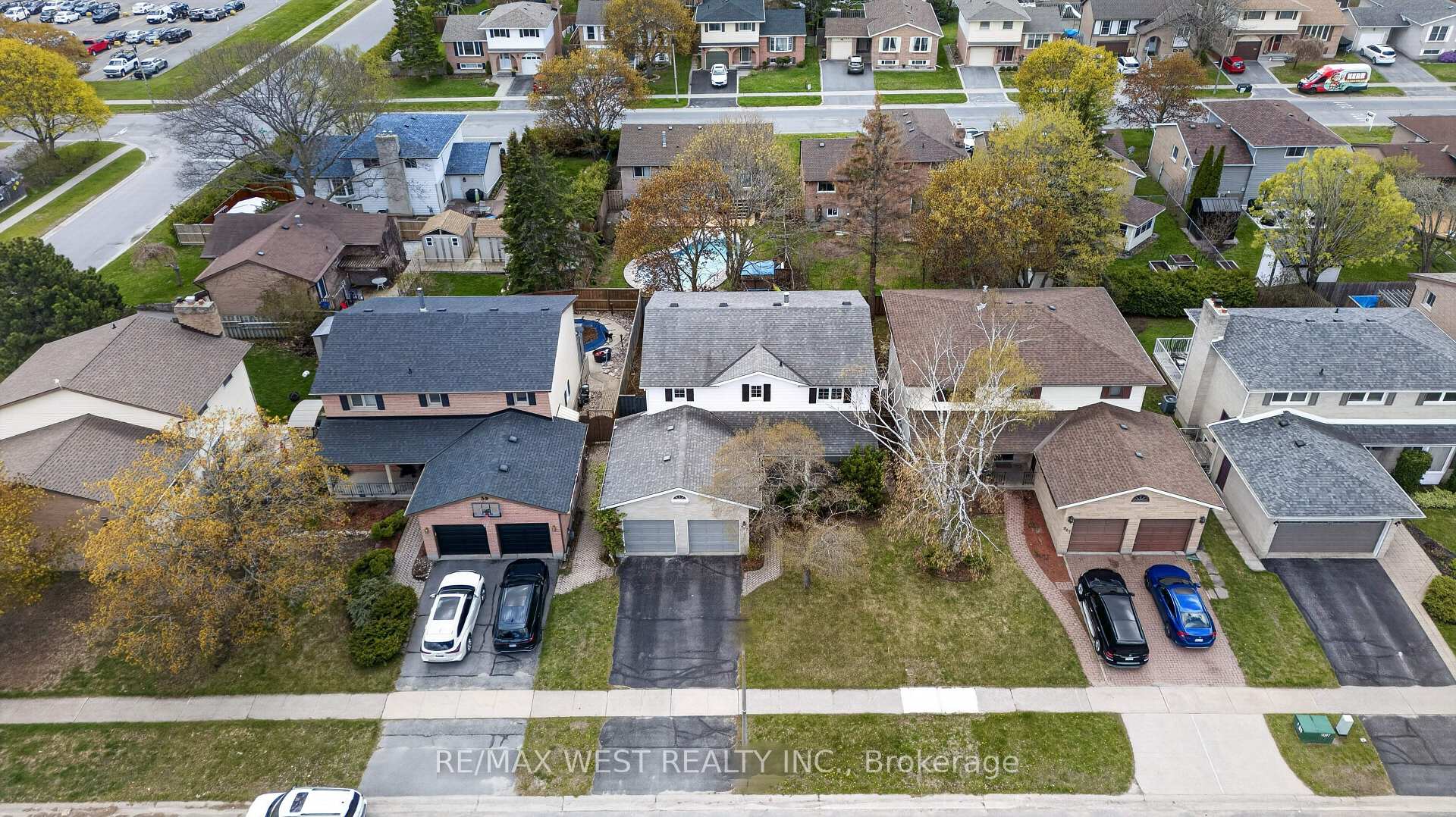 937 Alpine Court Kingston Ontario Canada Sale residential BRIAN MADIGAN RE/MAX West Realty Inc., Brokerage *