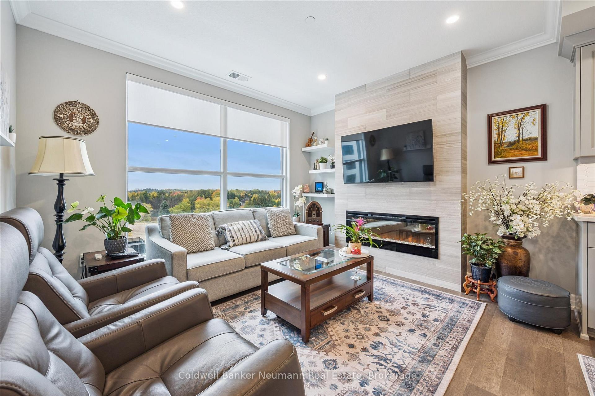 612 - 1880 Gordon Street S Guelph Ontario Canada Sale residential Silvia  Biro RE/MAX Real Estate Centre Inc., Brokerage