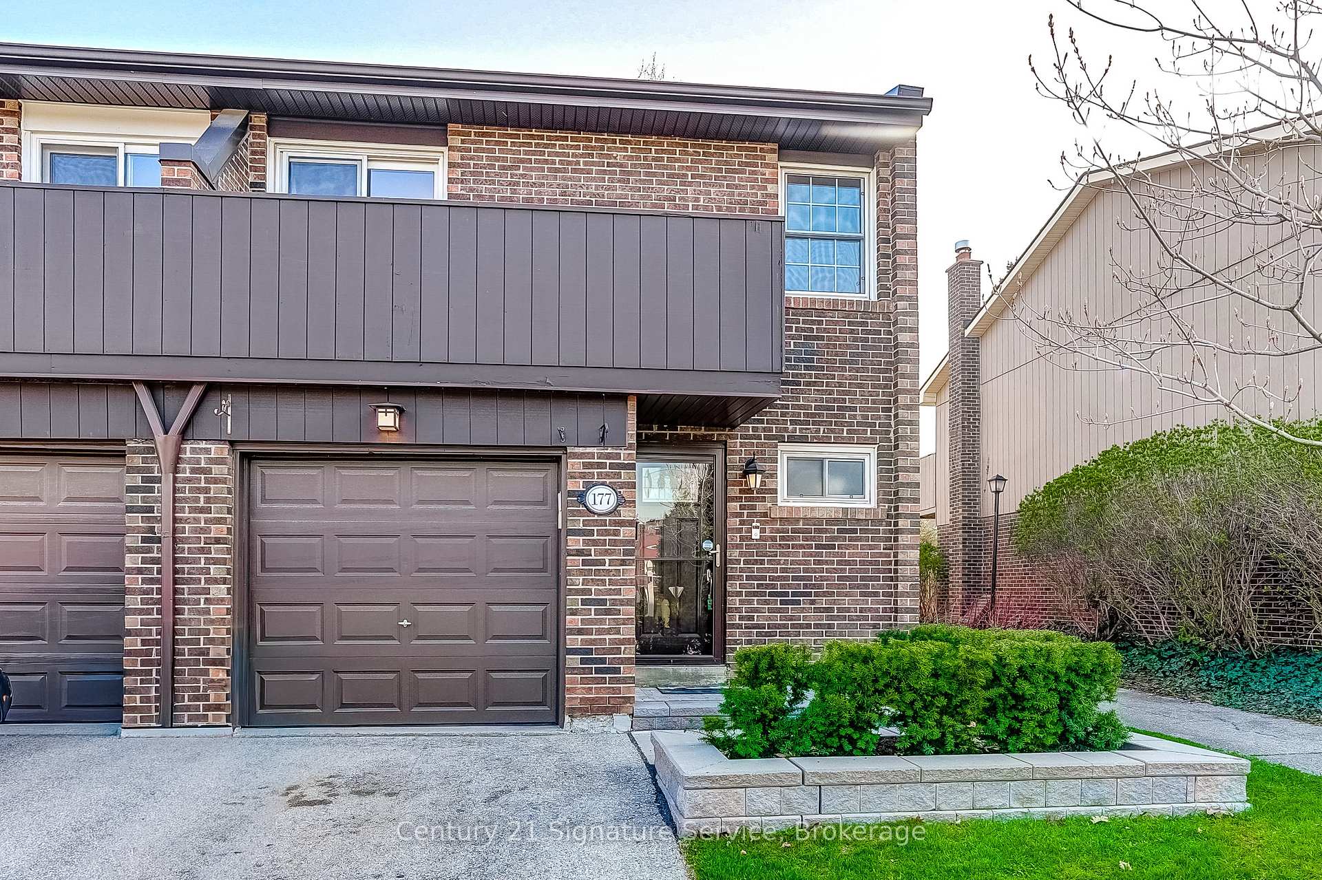 177 - 1951 Rathburn Road E Mississauga Ontario Canada Sale residential Lee Miguel Gonzalez Century 21 Signature Service, Brokerage